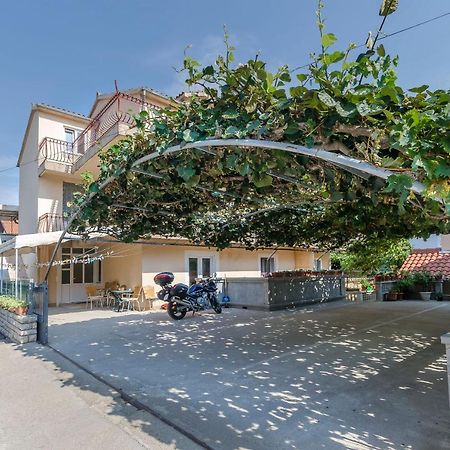 Apartments Mira I Vodice Exteriér fotografie